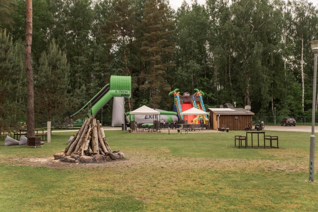 Camping & Camper Place Pasvalys Eksteriør billede
